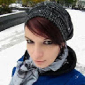 Meet your Posher, Crystal